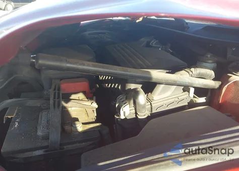 2011 Toyota Camry Se z USA, uszkodzony, nr VIN 4T1BF3EK7BU714010